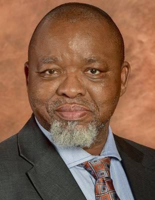 azuk1le's tweet photo. Gwede Mantashe is no saint.But he is right, we cannot be dictated by Western thugs on what we should do with our natural resources. Even if he is defending conglomerates that have kickbacks. We are defending the natives of Mpumalanga from global warming hogwash. So we support him https://t.co/ASrSXapeSd