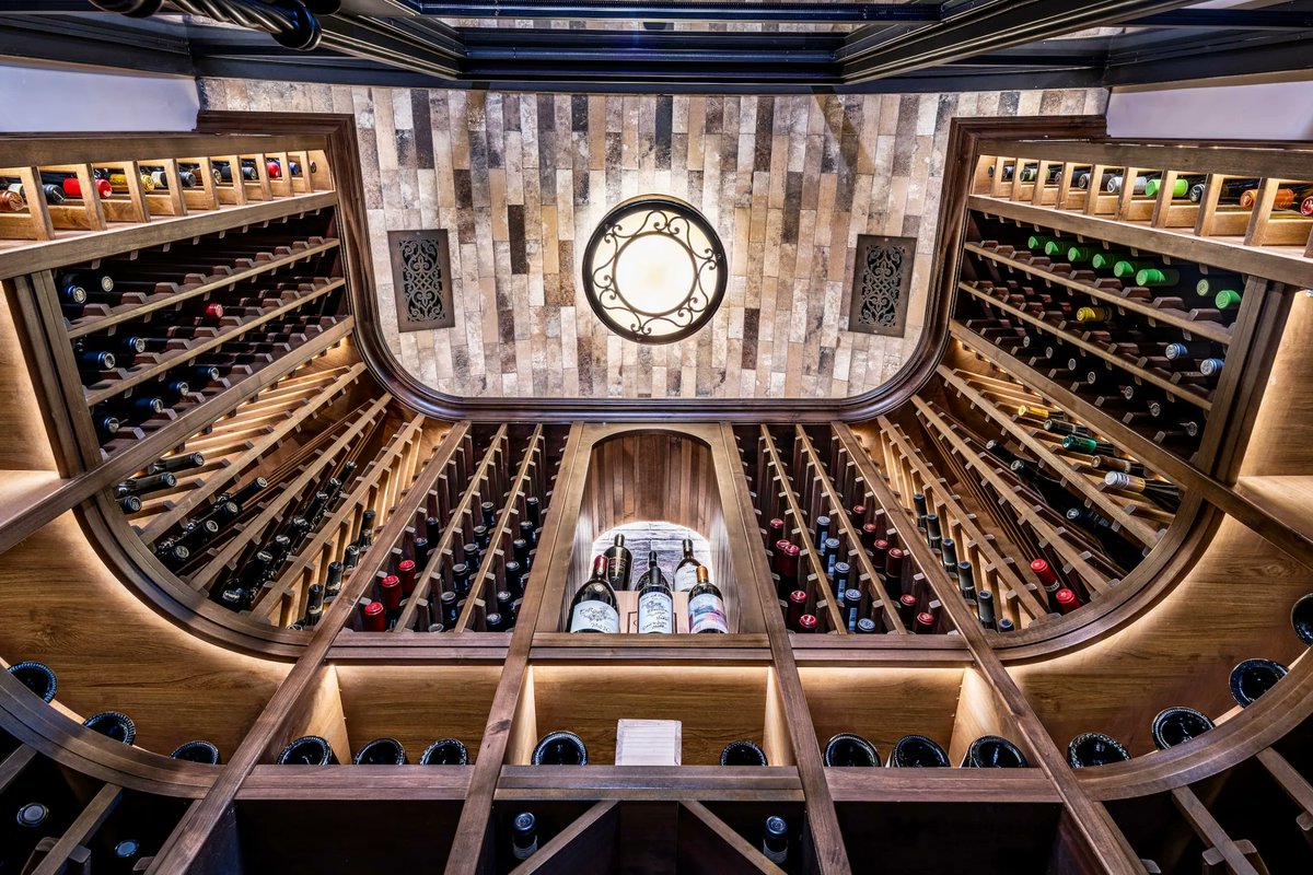 We believe a wine cellar should be beautiful at all angles. 📐

 #winecellardesign #winecellars #luxuryhomes #luxuryliving #interiordesign #interiorarchitecture #customhome #homebuilders #winedecor #winerack #winelover #homedesign