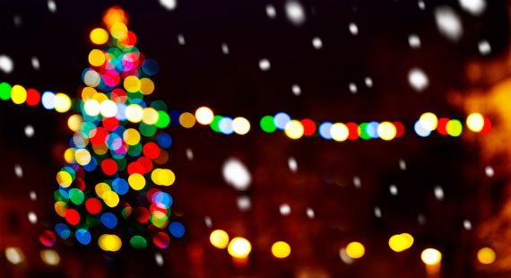 stneotscouncil's tweet photo. #StNeotsChristmasLights Switch On is taking place this Sunday 28 Nov 12-5pm. We can't wait to welcome everyone to the town centre for some festive fun. Follow the event on facebook for the latest updates: https://t.co/cIuB3xtf5w @blackcat107fm https://t.co/ifbxU3Fqq6