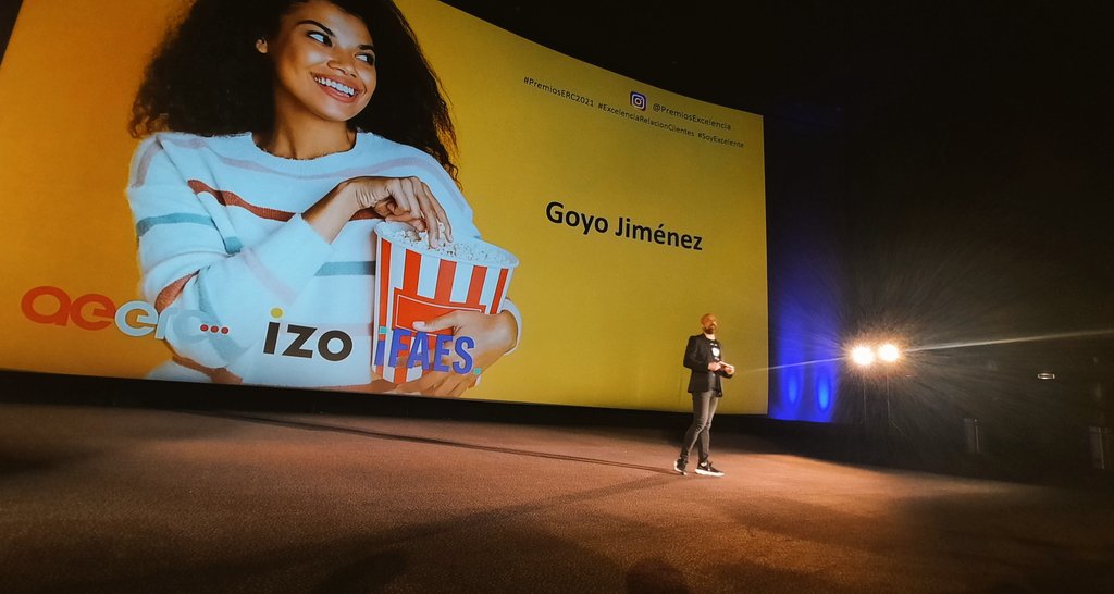 AEERC_es's tweet image. ¡Seguimos boquiabiertos! Después del espectáculo de baile, presenta este evento tan especial @Goyojimenez @PremiosExcelenc #PremiosERC2021 #relacionconclientes #custserv