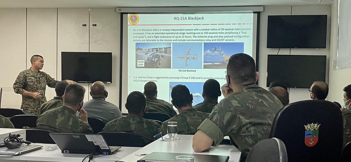 USNavy's tweet image. 🇧🇷 ⚓ 🇺🇸 

#USNavy Sailors from @NAVSOUS4THFLT and @USMC from #MARFORSOUTH conducted multiple engagements with the Brazilian Navy and Marine Corps in support of the Brazilian Joint Exercise DRAGÃO.

MORE HERE ➡️ go.usa.gov/xeQvm