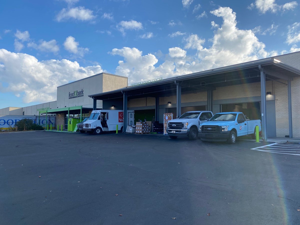 <a href="/ClancyandTheys/">ClancyTheys</a>  donated 741 lbs. of food, totaling 620 meals, as well as $737 of financial donations equaling to 7,037 meals to the <a href="/FoodBankCENC/">Food Bank of Central & Eastern North Carolina</a>

Thanks to our trade partners and project teams for an amazing turnout of donations and support!

#WeBuildCommunity #TheClancyWay