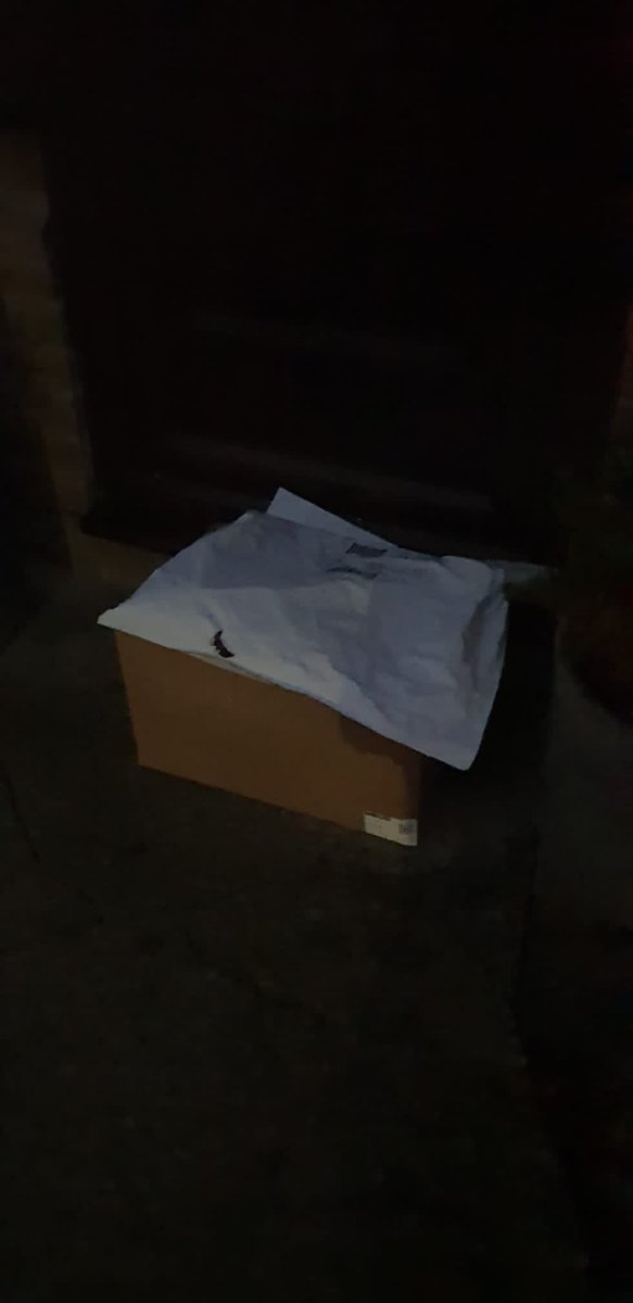 gelders007's tweet photo. @Hermesparcels Thanks once again for leaving my expensive parcels "IN THE PORCH" Lost count how many times now. Do you teach all your drivers to lie? 😡😡 https://t.co/Dk7dobBESy