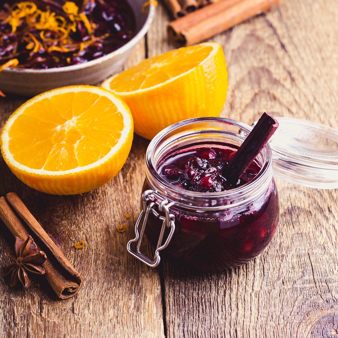 gentlerainstore's tweet photo. Kombucha infused cranberry sauce! Doesn't that sound amazing? Get the recipe here: https://t.co/L9EswgeMDn https://t.co/KU8lEa3vjo