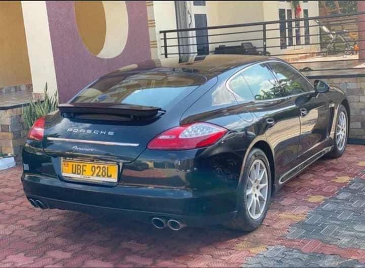 Euginearinda's tweet image. Before.                        And After Cheating on her