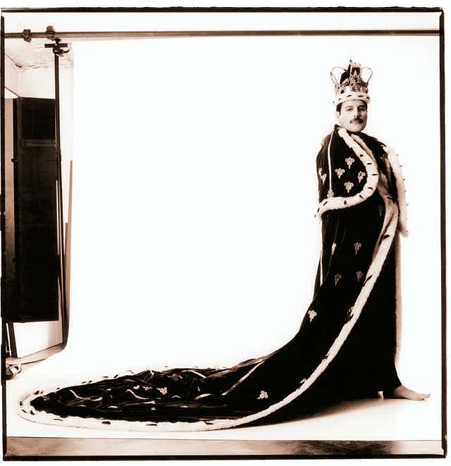 Queen_Dears's tweet photo. It’s 30 years since Freddie Mercury died. His music is still the soundtrack of our lives. https://t.co/CqOv3OLMiW https://t.co/gWTDDPaR9j