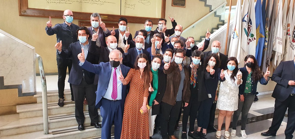 Vero Marín (@laveromarin) on Twitter photo Diputados, senadores (además de electos) y parlamentarios del <a href="/PSChile/">Partido Socialista de Chile</a> se ponen a disposición de @gabrielboric y anuncian despliegue a su favor "sin condiciones" Diputados, senadores (además de electos) y parlamentarios del <a href="/PSChile/">Partido Socialista de Chile</a> se ponen a disposición de @gabrielboric y anuncian despliegue a su favor "sin condiciones"