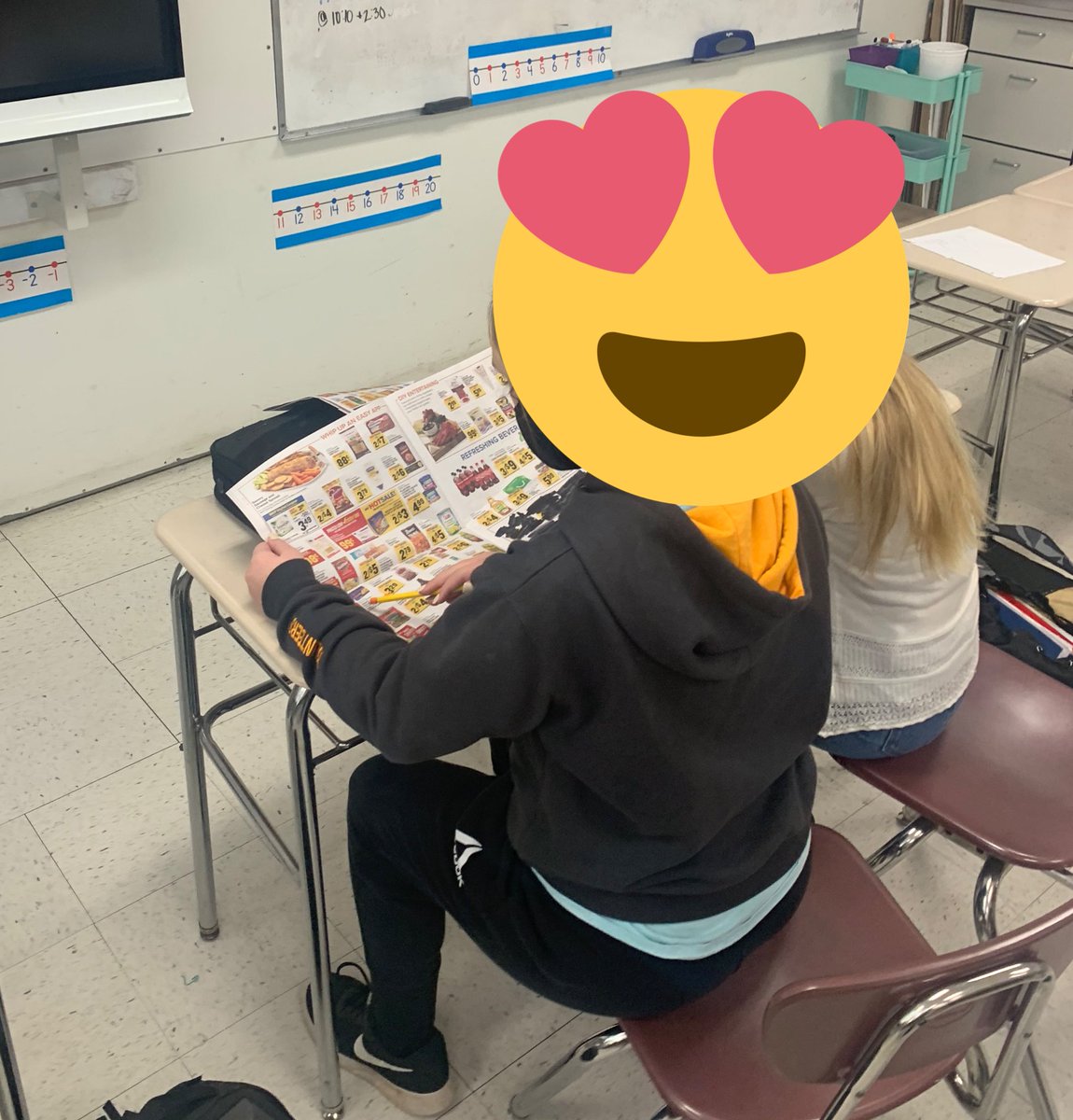 aemclendon1's tweet photo. #CleverThanksgiving2021 Thanksgiving projects shopping for our own feast! Real world math! https://t.co/fjU8g5kjfR