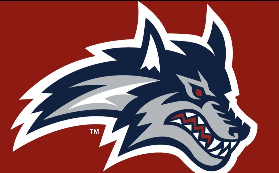 I am excited to receive a D1 offer to play football at Stony Brook University! <a href="/Coach_Hatch/">Patrick Hatch</a> <a href="/Coach_Priore/">Chuck Priore</a> <a href="/coachsands2/">CoachSands</a> <a href="/rhoss14/">Rob Hoss</a> <a href="/StonyBrookFB/">Stony Brook Football</a> <a href="/LIBasketball23/">LI Sports Fanatic 🏈🏀⚾️</a>