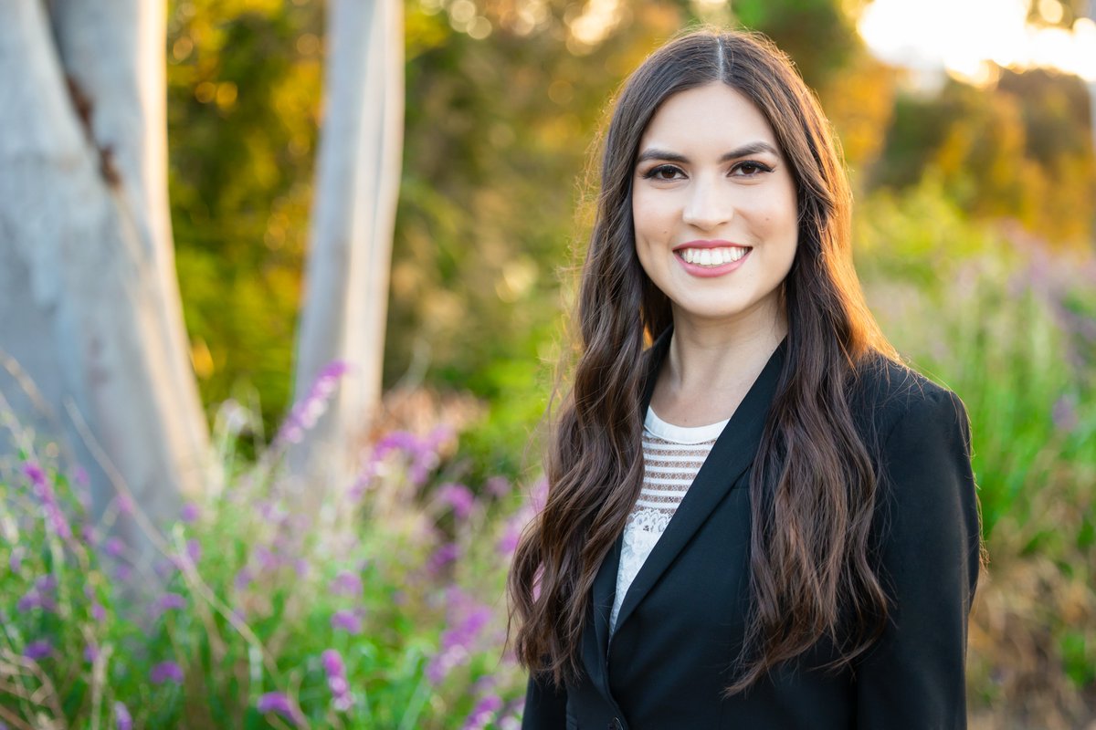 Meet our new staff member, Yadira Enciso! Yadi is our Assistant Director of Student Engagement. 

Yadi is a double #LMU alum and we are thrilled to have her on the team. Read more about Yadi here:

instagram.com/p/CWq53OWPQ2H/…