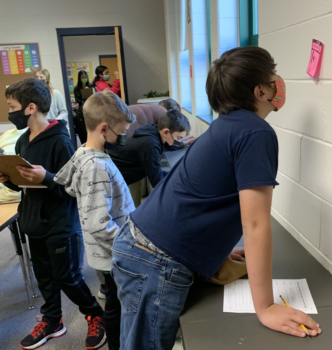 MrsAndersoncms's tweet photo. Thank you @Mskgomeslyons7 and @MrsMathewsILC for organizing a Thanksgiving Fact scavenger hunt for us to do together yesterday! Our exploratory students had a great time and even made some new friends! #cooperation #Cmspride @cms_grizzlies https://t.co/tHRrndFCJ6