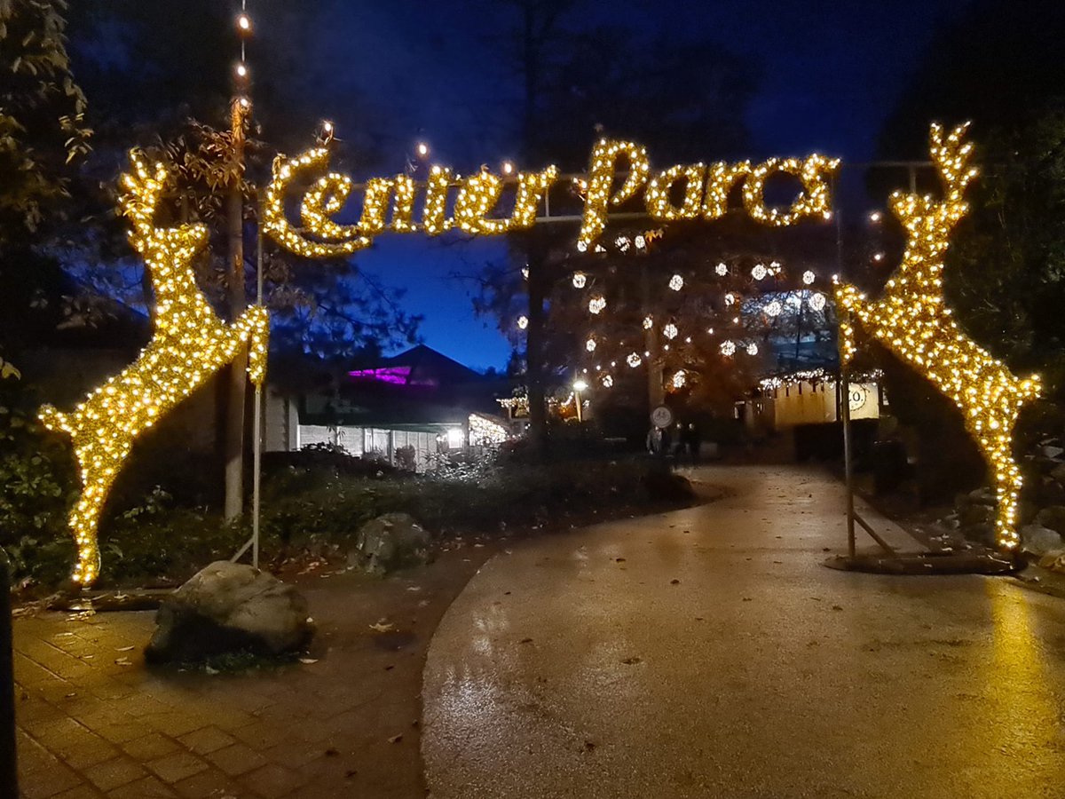 Morgen is het Thanksgiving! Waar zijn jullie dankbaar voor?

#hetheijderbos #centerparcs #zegjategenwatertoedoet #echtevensamen #thanksgiving