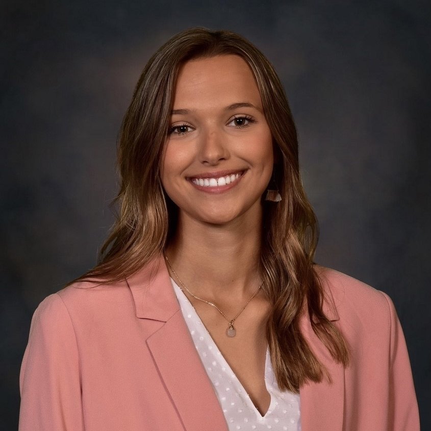 TheUrbanCowboy's tweet photo. Very proud of my University of Illinois #ag communications students Brodee, Kali and Kathy for their contributions to the Farmer Veteran Coalition "Homegrown By Heroes" news release, encouraging Americans to support #farmer #veterans this #Thanksgiving https://t.co/XGSrUMSYW9 #UI https://t.co/Xt2QsBDXFn