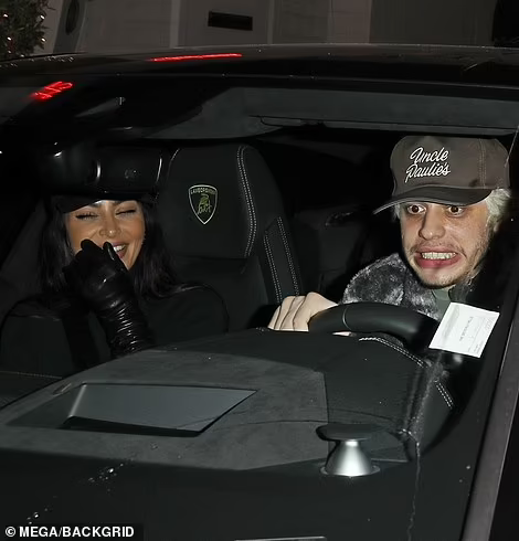 Kurrco's tweet photo. This shit still doesn't click with me. How is this real LMAO https://t.co/DMC33ZhM9y