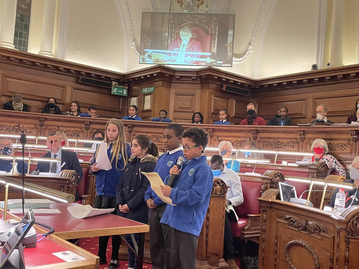 Dan Thorpe tweet media