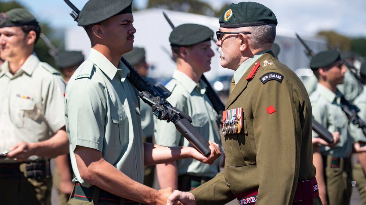 New Zealand Army tweet media