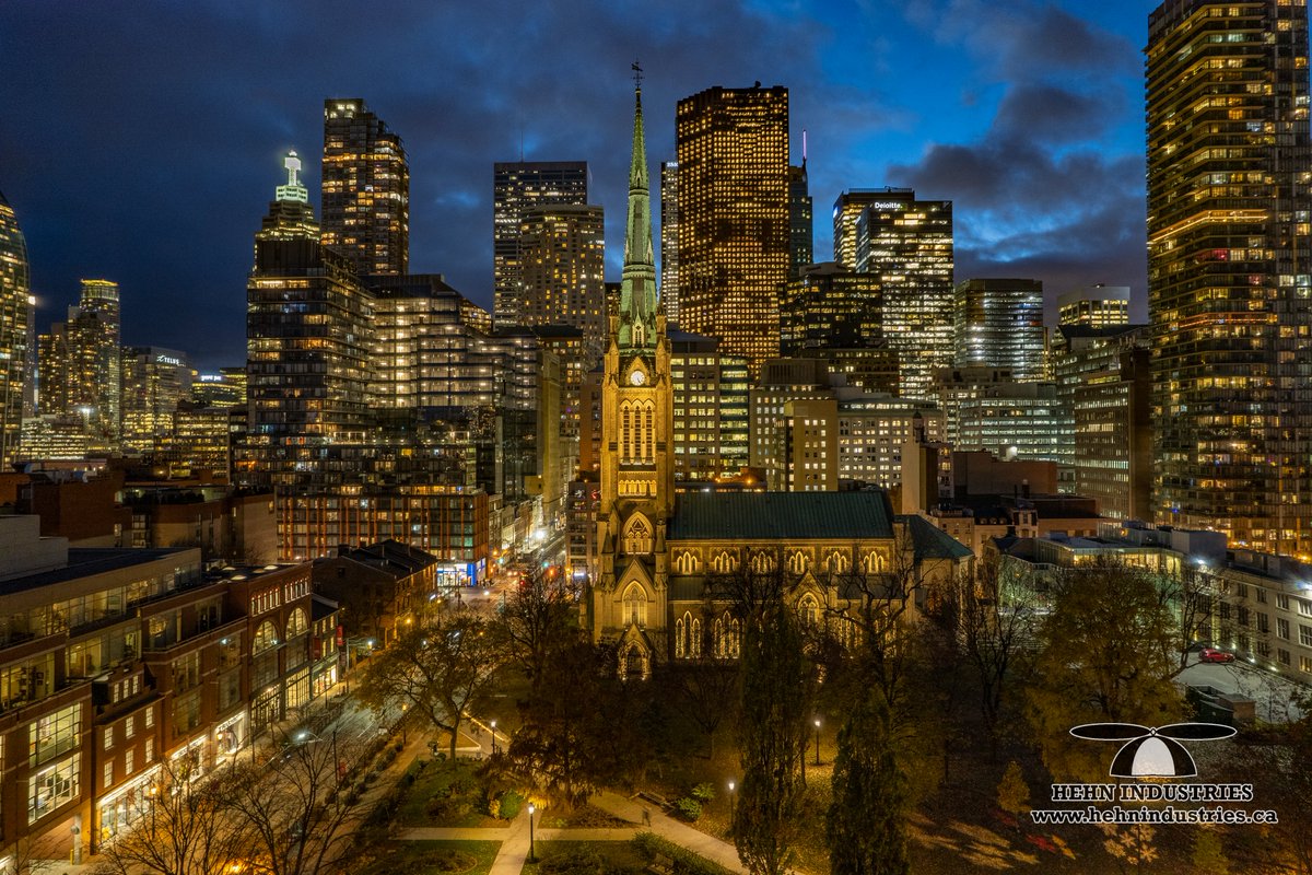 I was out walking in #downtownTO with a buddy when we stopped to put the #drone up to take pictures of a nicely lit building. While it was in the air I also took this shot of @stjamecathedral, which turned out to be the better shot.

#Toronto #Church #citylights #dronephotography