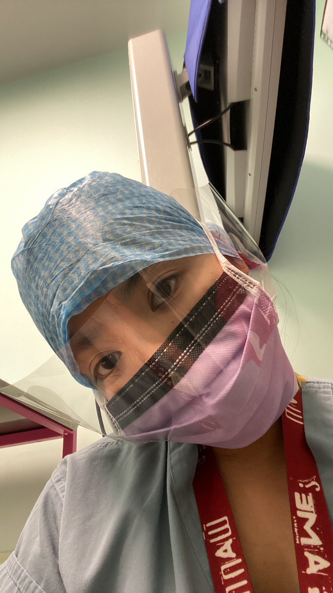 ianashaaa's tweet photo. Can I go home now? Yoko na magwork. Gusto ko na mag-leave but I need money ses!!! 😂 https://t.co/eMGcvQ3JmV