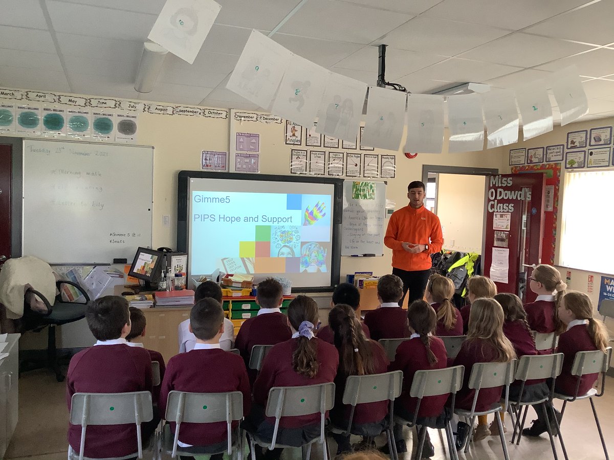 stfrancisagh's tweet photo. P6 enjoying their Gimme 5 workshop with Jack from PIPS. #gimme5 #pips https://t.co/iEtOqJDhaM