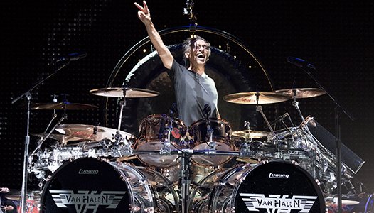 pauld72's tweet photo. @WolfVanHalen how's Alex doing, hope he is well. One of the BEST thxs for it all. https://t.co/jz74pKtF1y