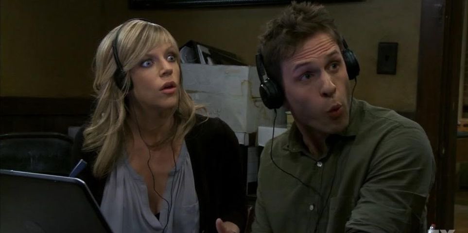 its_middle's tweet photo. @TheSunnyPodcast the podcast is brilliant. But you guys haven’t talked about the war, brought in the waitress, talked about the homeless issue, or shot any lasers. https://t.co/Nsp4ejHQpv