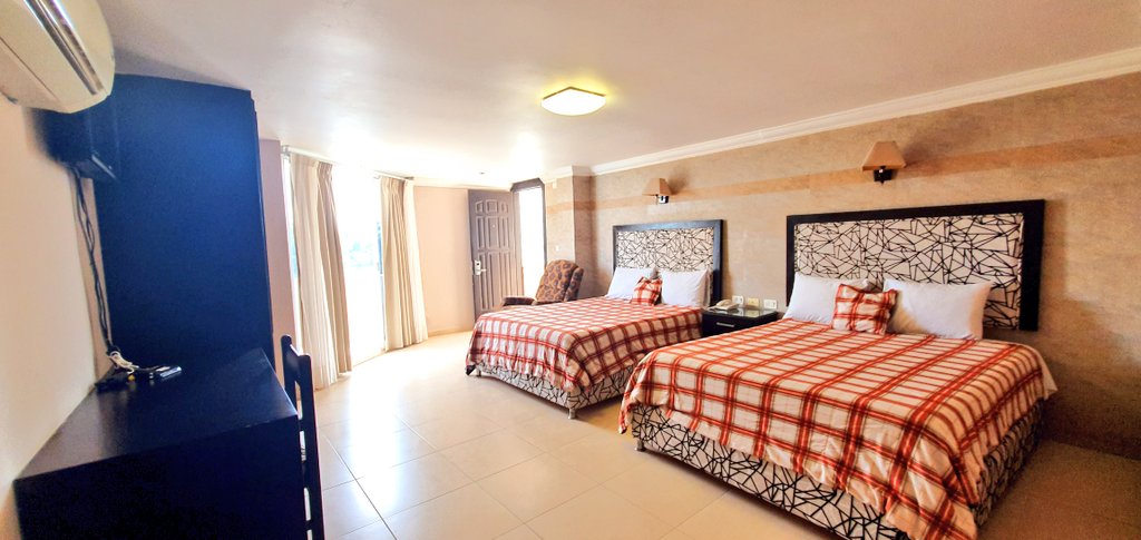 LuviaGraham's tweet photo. En el Graham,no te prometemos lujos. Te ofrecemos y prometemos,que es él único #hotel de todo #Villahermosa #Tabasco,qué la #naturaleza es su mejor lujo y,hoy por hoy,es lo más importante. Porque la salud es primero. Hospédate en #hotelesdeNaturaleza.
☎️(993)312-77-44.
#Justcalm https://t.co/p5y0MGSciM