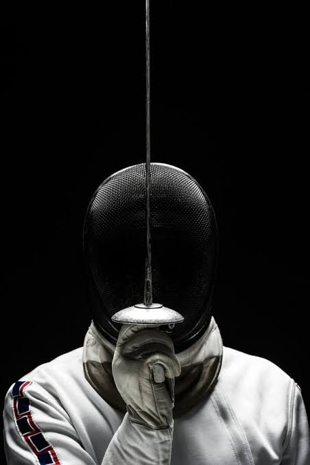 Campeonato de esgrima - Hoje, às 18h da noite.

Me desejem sorte! 🤺❤