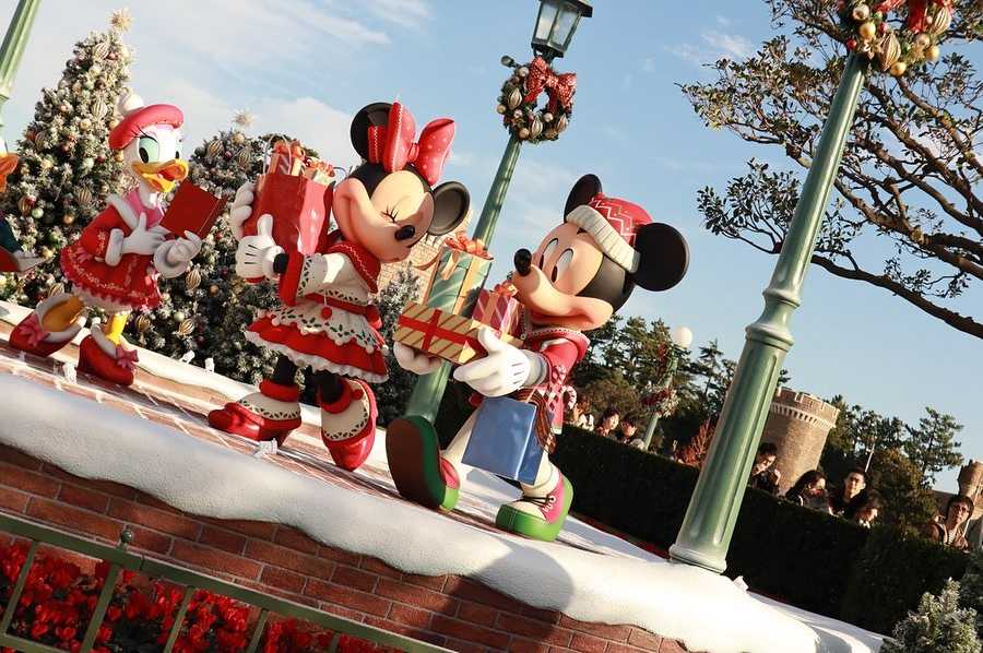 ,
らんど！
食べて歩いて乗って食べて！
混んでたけどプーできたし満足🙆‍♀️