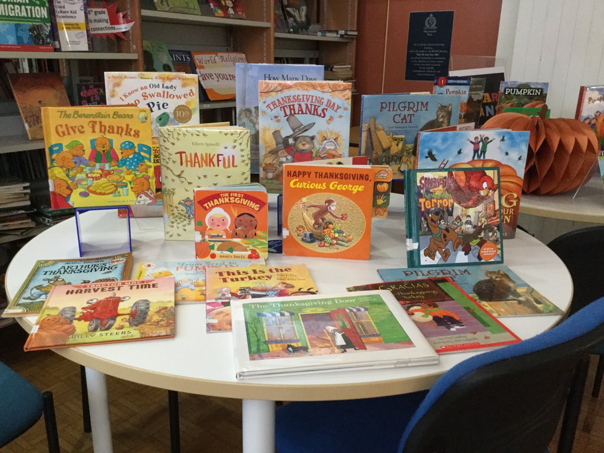 marymountlib's tweet photo. Celebrating Thanksgiving in the library. https://t.co/rj4NjQ7MmG