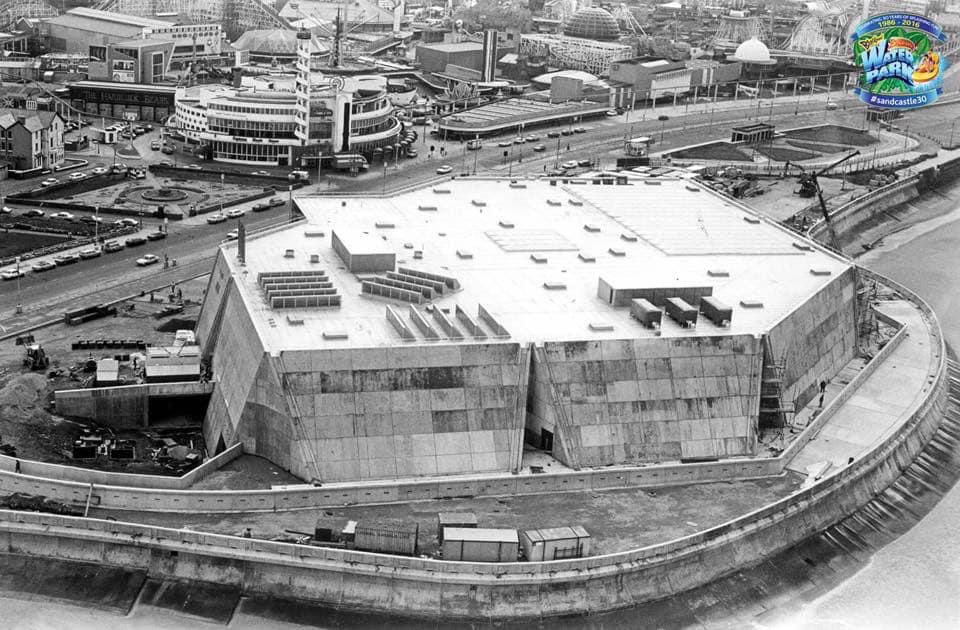 Wow this photos of <a href="/SandcastleWater/">Sandcastle Waterpark Blackpool</a> been built 1985/86

📸 Photos belong to David Wall