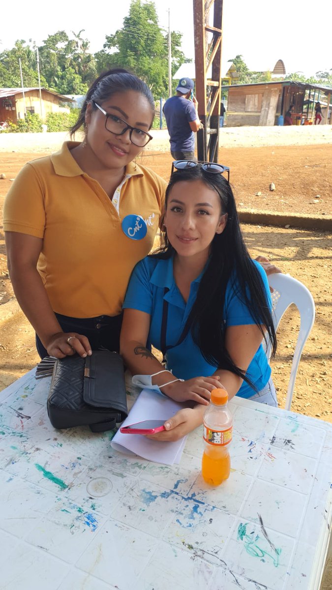 CNTinforma's tweet photo. BUENAS NOTICIAS l .@cnt_Ec instaló infraestructura para servicio móvil en la parroquia Macuma (Morona Santiago).  Ratificamos nuestro compromiso de conectar a todo el país con resultados. #JuntosLoLogramos 🇪🇨📶🌐✅ https://t.co/IYdYOvBZi1