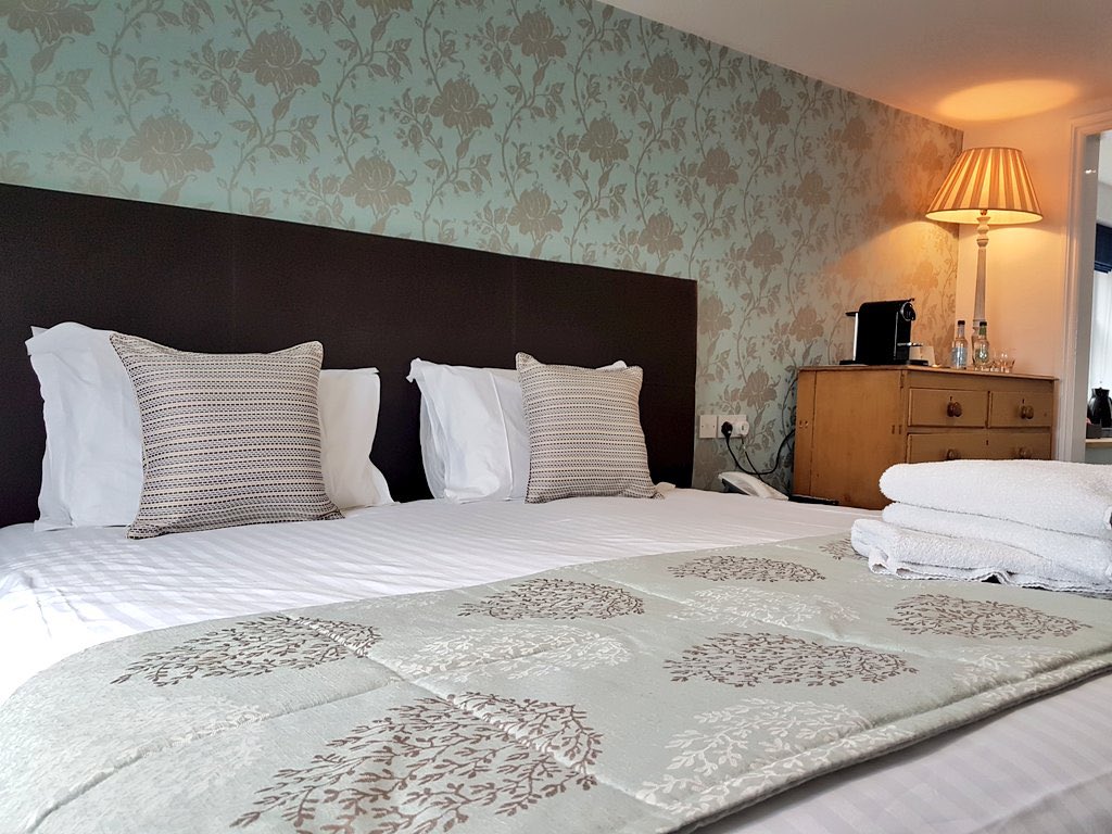 The new bedding for our hotel rooms has been delivered and put out in all the rooms! 😍😍 who’s gonna be the first to test it out?🤔 #bedding #fresh