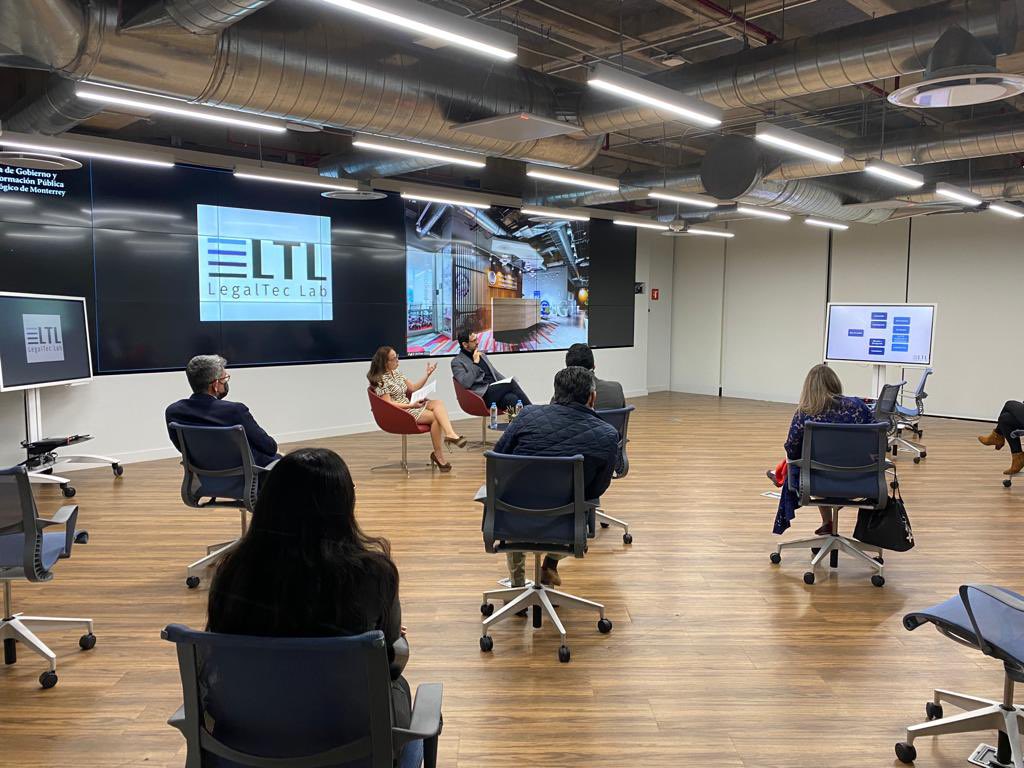 EGobiernoyTP's tweet photo. 📌 El día de ayer @AlejandroPoire, @eileenmatus, @nano_unanue y @elenaestavillo presentaron #LegalTecLab, un espacio de debate académico en temas de derecho, tecnología, regulación y competencia.
Te compartimos algunos momentos del evento de lanzamiento.
#SomosEGobiernoyTP https://t.co/8fWgVE2uya