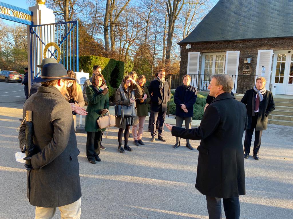 BelgiumLux's tweet photo. Bienvenue à #Luxembourg @YD_Belgium! La visite à Lux est une vraie tradition et correspond bien à l’intention de l’#UEBL concernant la formation conjointe des #diplomates & #stagiaires et le détachement mutuel 🇧🇪🇱🇺 #belux100 @MFA_Lu @BelgiumMFA @ThomasLambertBE @AmbassadeLuxBxl https://t.co/IobMKFQbFB