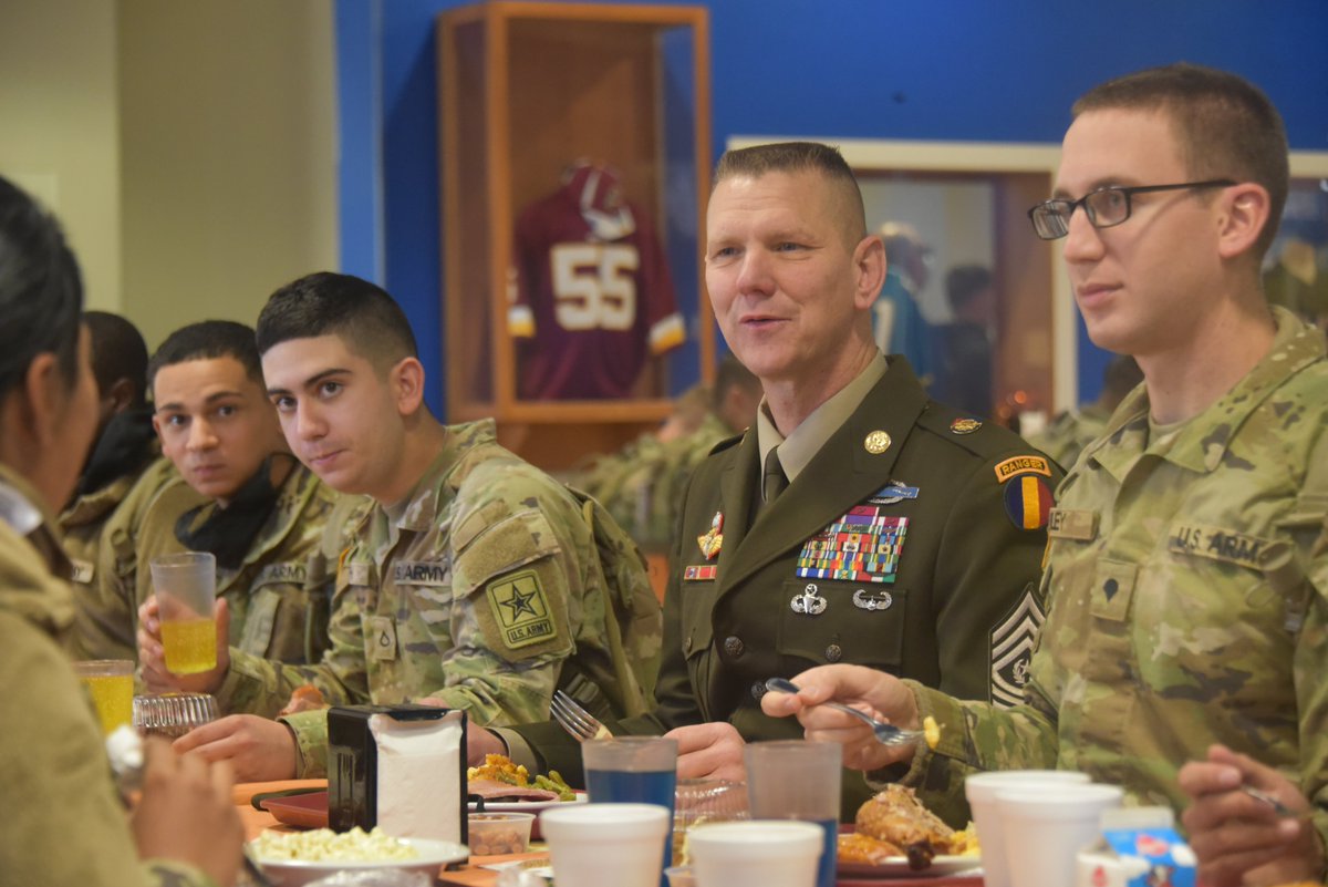 CSM_CIMT's tweet photo. Yesterday, I was able to spend time with Soldiers here at @JBLEnews for a thanksgiving meal. I learned about families and what these junior enlisted Soldiers valued. 

Build a culture within your unit where we place Soldiers first.

@USArmy
@TRADOC
@johnklinearmy

#PeopleFirst https://t.co/sjOvl33Ykd