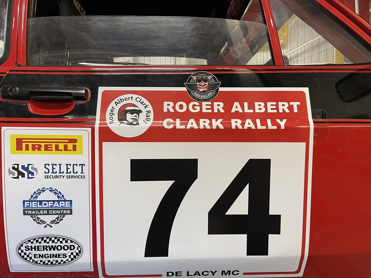 Strasseleeds's tweet photo. Prep done for @RACRMC #Fordescortmk2 @MillersOilsLtd @M1Motorparts #PMCMidlands ready for the 5 days of #historicrallying throughout the #UK #Ford of course 😂🏁 https://t.co/nYmYgTzmE1