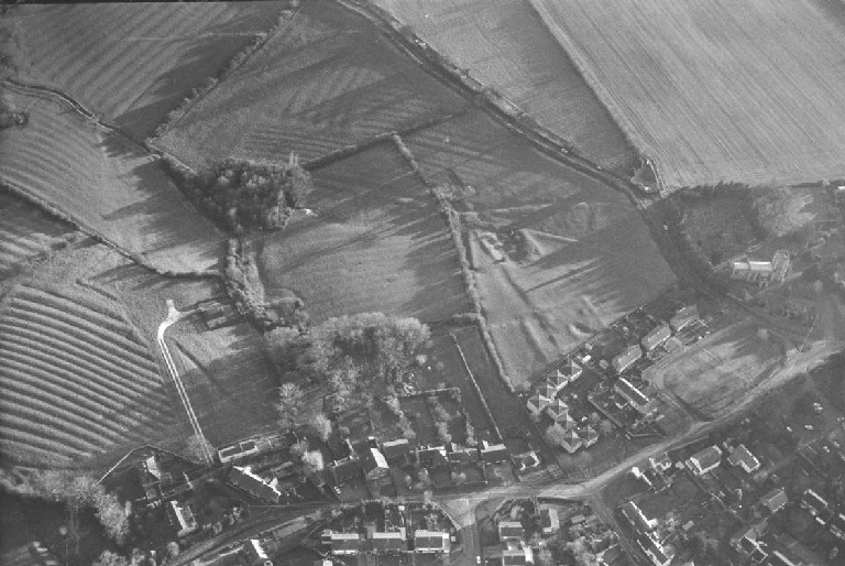 Hot off the press!!! With the help of our Knowing Your Place volunteers our updated Maids Moreton Parish summary has gone live. This joins updated summaries for Burnham, Medmenham, and Winslow. 👏
heritageportal.buckinghamshire.gov.uk/theme/tbc302