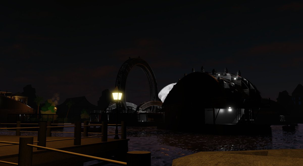 MagicEnterRBX's tweet image. Spotted some maintenance in progress on the barges!🔭 Are you excited for this upcoming spectacular? 🎆