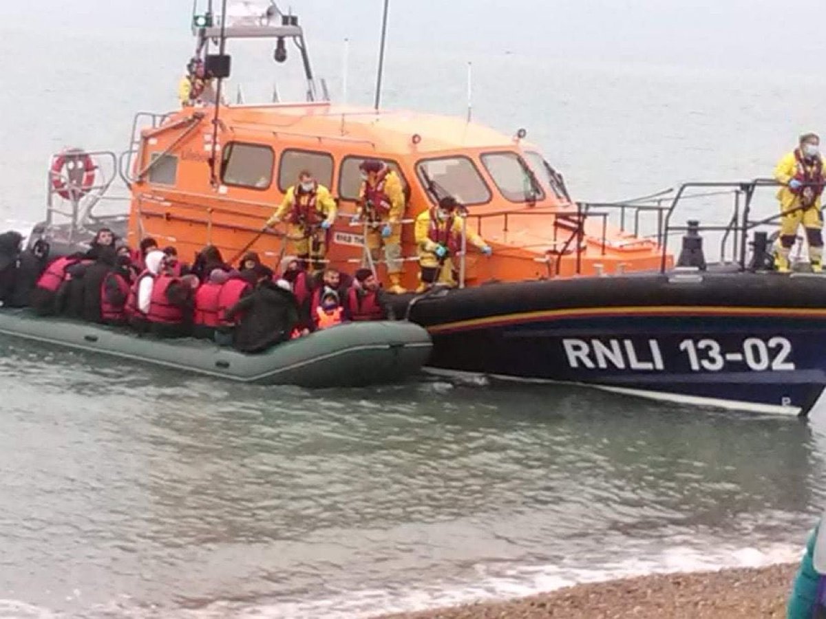 Nigel Farage MP tweet media