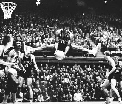 Happy 83rd birthday to the \"Big O\", HOF guard Oscar Robertson, 11-24-38: 