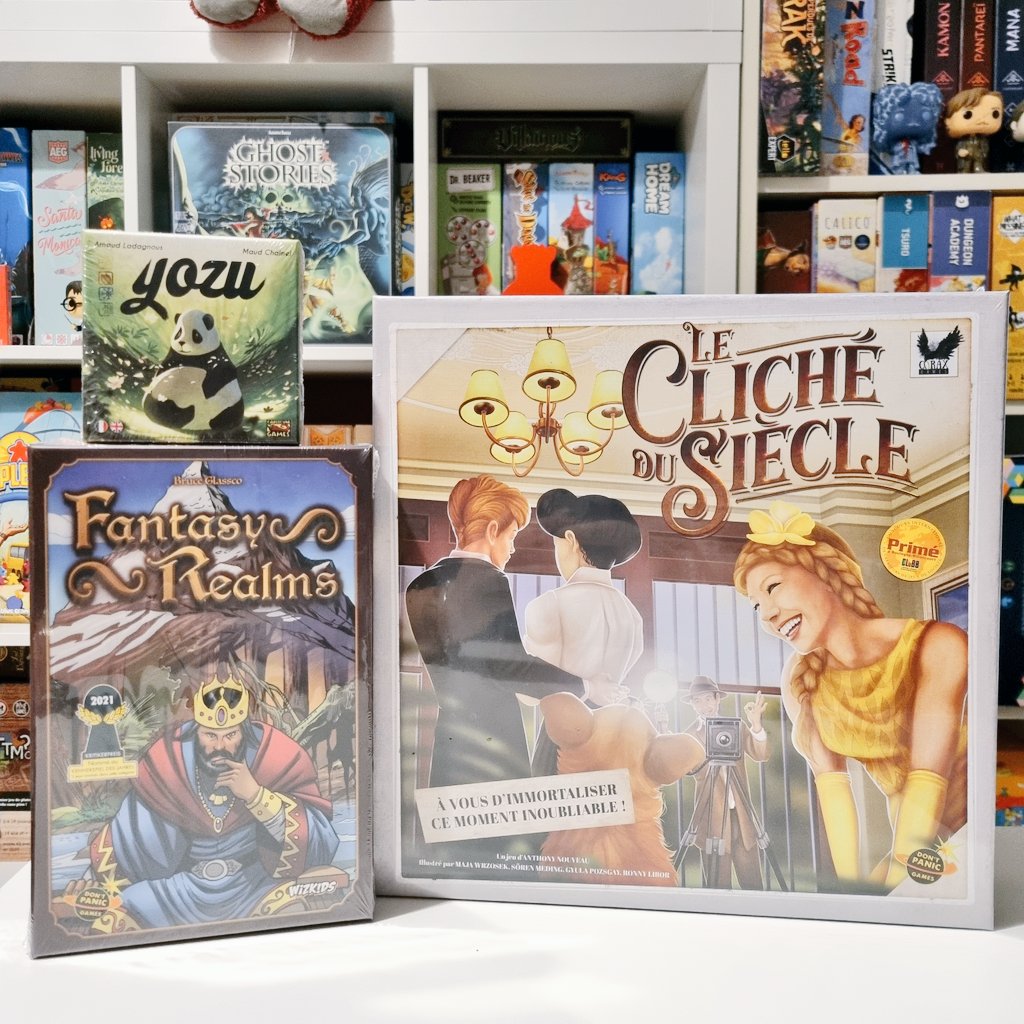 _Hina___'s tweet photo. Les dernières arrivées dans la ludothèque avec les jeux Yozu, Fantasy Realms et le Cliché du Siècle chez @DontPanicGames1 (🎁) & Dinosaur Island Rawr'n'Write chez @Pandasaurusgame (💸)
#j2s #bgg #boardgames https://t.co/Qh3s47b8qN
