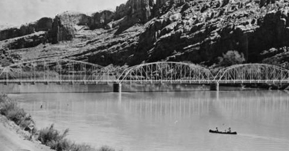 northern_water's tweet photo. On Nov. 24, 1922, 99 years ago today, Congress approved the first interstate river compact in the United States. The compact allocates the use of Colorado River water between the Upper (CO, WY, UT and NM) and Lower (CA, AZ and NV) Basin states. #cowater #cohistory https://t.co/ITeknjfl2t