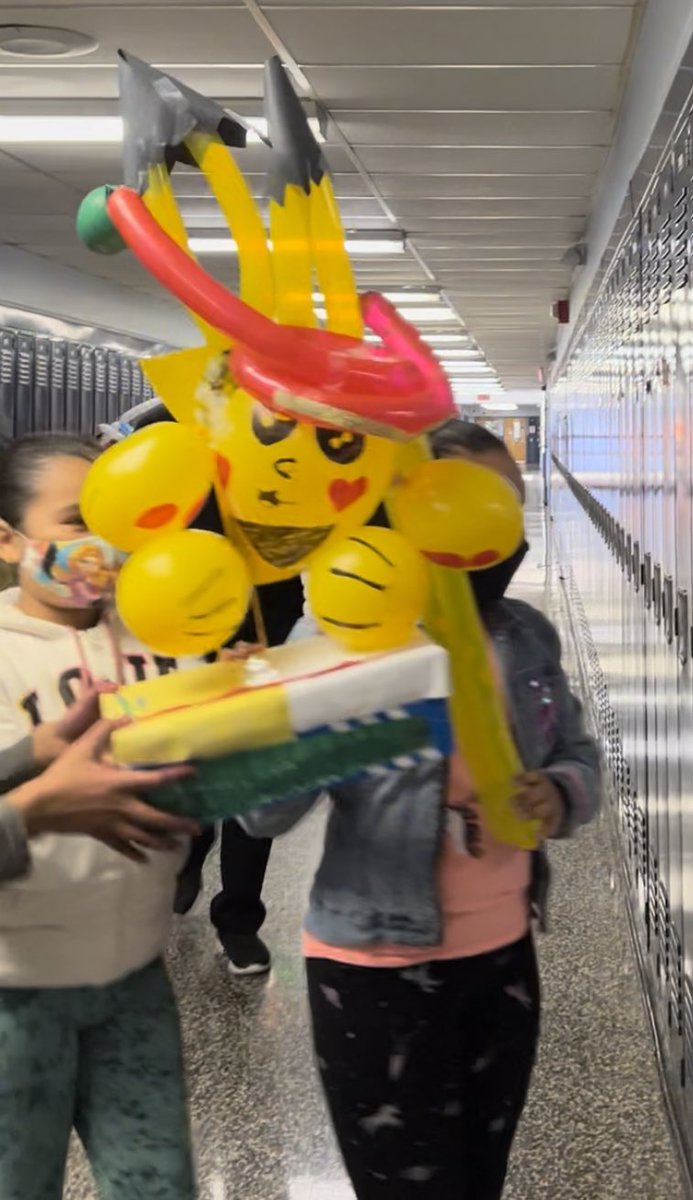 MrsBaldizzone's tweet image. The annual Bartle Thanksgiving Day Parade! 🦃