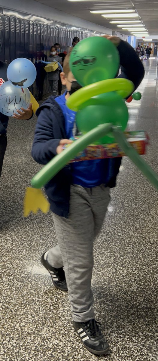 MrsBaldizzone's tweet image. The annual Bartle Thanksgiving Day Parade! 🦃