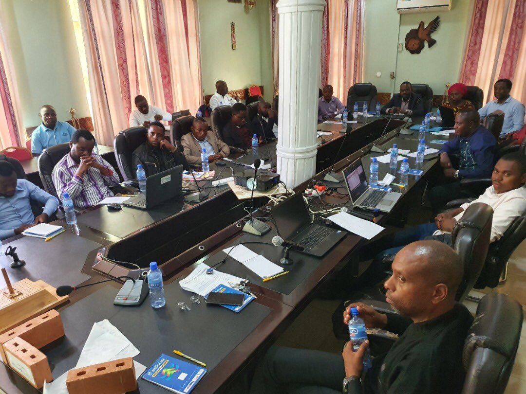 PROECCORwanda's tweet photo. #Bukavu: Atelier de Présentation de la technologie de Construction RLB et l’aménagement des quartiers spontanés à l’intention des Institutions de Formation Et Des intervenants dans le Secteur de l’Urbanisme et de la construction. #BriquesModernes #RowLockBond #SwissCooperation https://t.co/I06MQfyDna