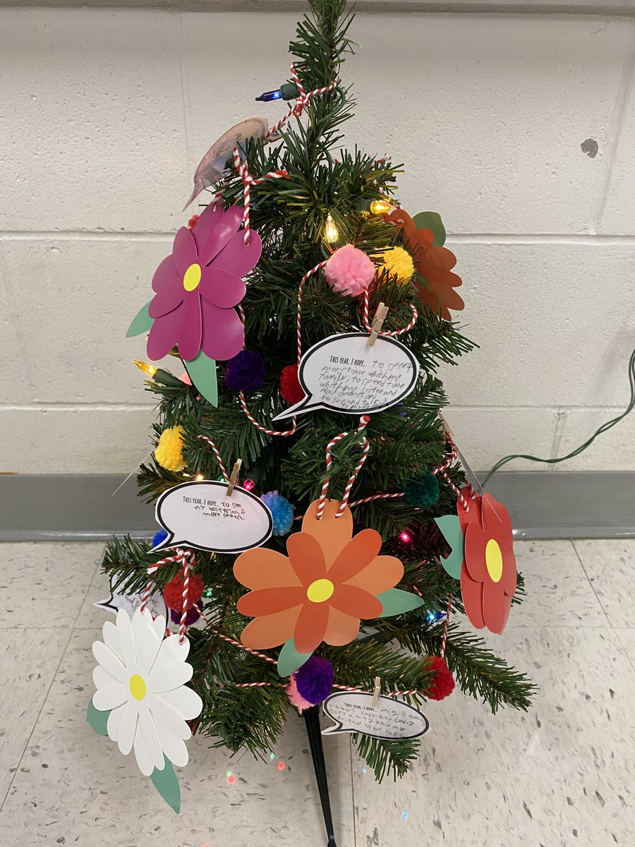 TyngsELL's tweet photo. Wishing everyone a very Happy Thanksgiving! Working on our tree for the Tyngsborough Tree Festival...come see it! 

Thursday, December 2 - Sunday, December 5, 2021
Old Town Hall/216 Meeting House/Town Common
#tpsprepares #ell #esl #multilinguallearners https://t.co/Fbi5lO0ZNi