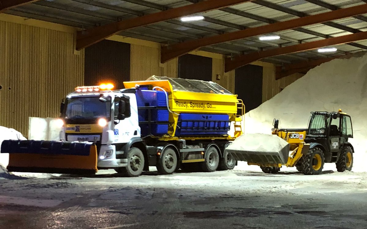 NWTrunkRoads's tweet photo. A busy night ahead for our teams in the NW! We'll have 52 gritters out across trunk roads in the NW of Scotland! Track the movement of #VerucaSalt, #ReadySpreadyGo and #MrPlow via @trafficscotland's gritter tracker here: https://t.co/Hjiq7XY1Mg https://t.co/XPV6lviVdr
