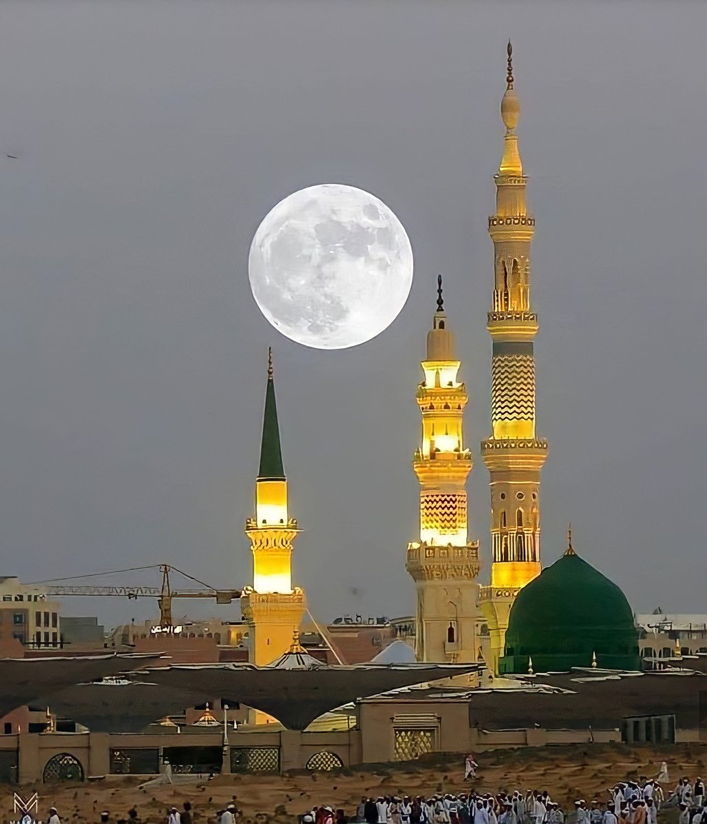 makkawy114's tweet photo. كُـل  قلـب  أَنـتَ  سَـاكِـنَـهُ 
غيـر مُحتـاج إِلَىٰ الـسُـرُجِ 

وَجهـك  المأمـول  حجتنا 
يوم تَأتي النـاس بالحجج

وعـلـيــل   أَنــتَ   زائـــره 
جـاءه  الـرحـمـن  بـالفـرج

#يا_سيدي_يا_رسول_الله https://t.co/prhdwfIbPA