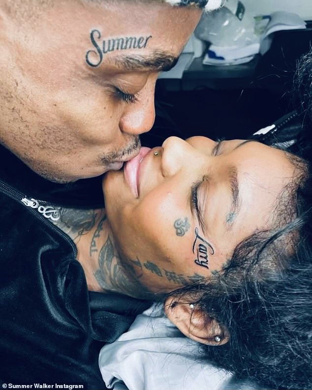 itsgivingtea's tweet photo. #SummerWalker getting her boyfriend’s name tatted after the year she just endured with #LondonOnDaTrack just goes to show you that a lot of women don’t ‘love hard’ they love anything. The moment someone is showing you attention you go all in, all over again. That’s not love. https://t.co/AL9ZcQYkNb