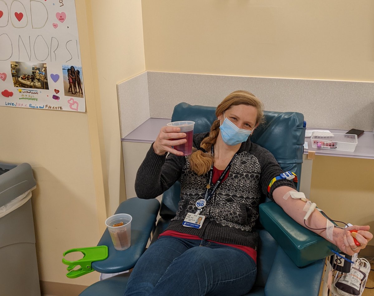 ScienceDame's tweet photo. Now I'm finally feeling ready for Thanksgiving! Cheers! @BCHBloodDonor #pintsforhalfpints So grateful to work @BostonChildrens https://t.co/RHVMnOKT3S